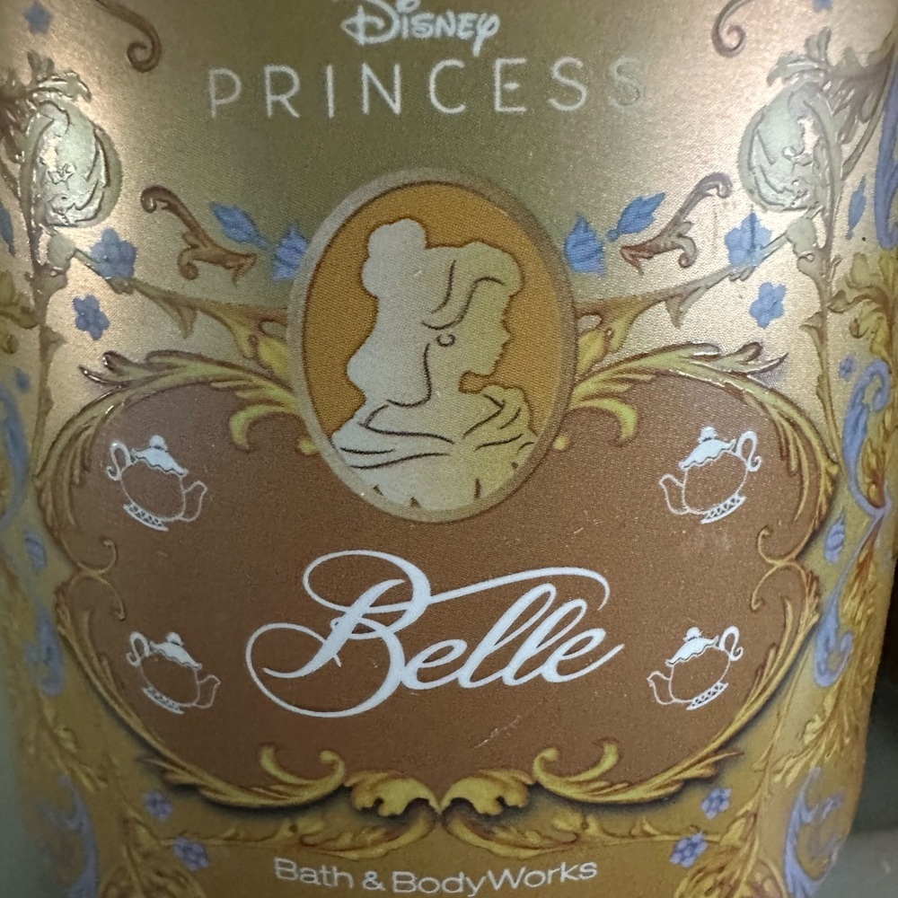 Disney Princess Belle Scented Candle Bundle 2026 ⭐️⭐️⭐️⭐️⭐️⭐️⭐️ - Picture 2 of 5
